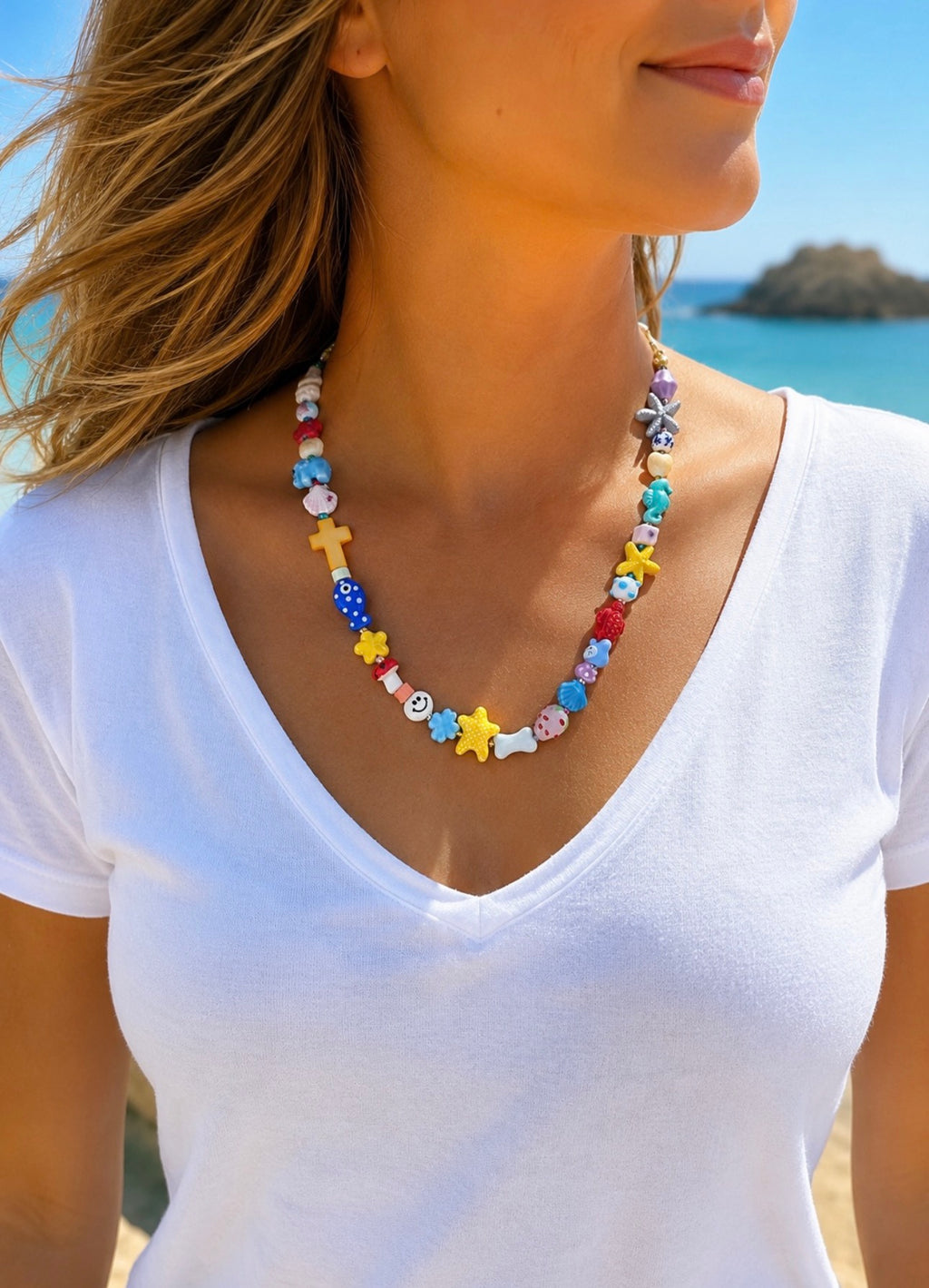 Collar Multicolor Artesanal con Abalorios y Charms