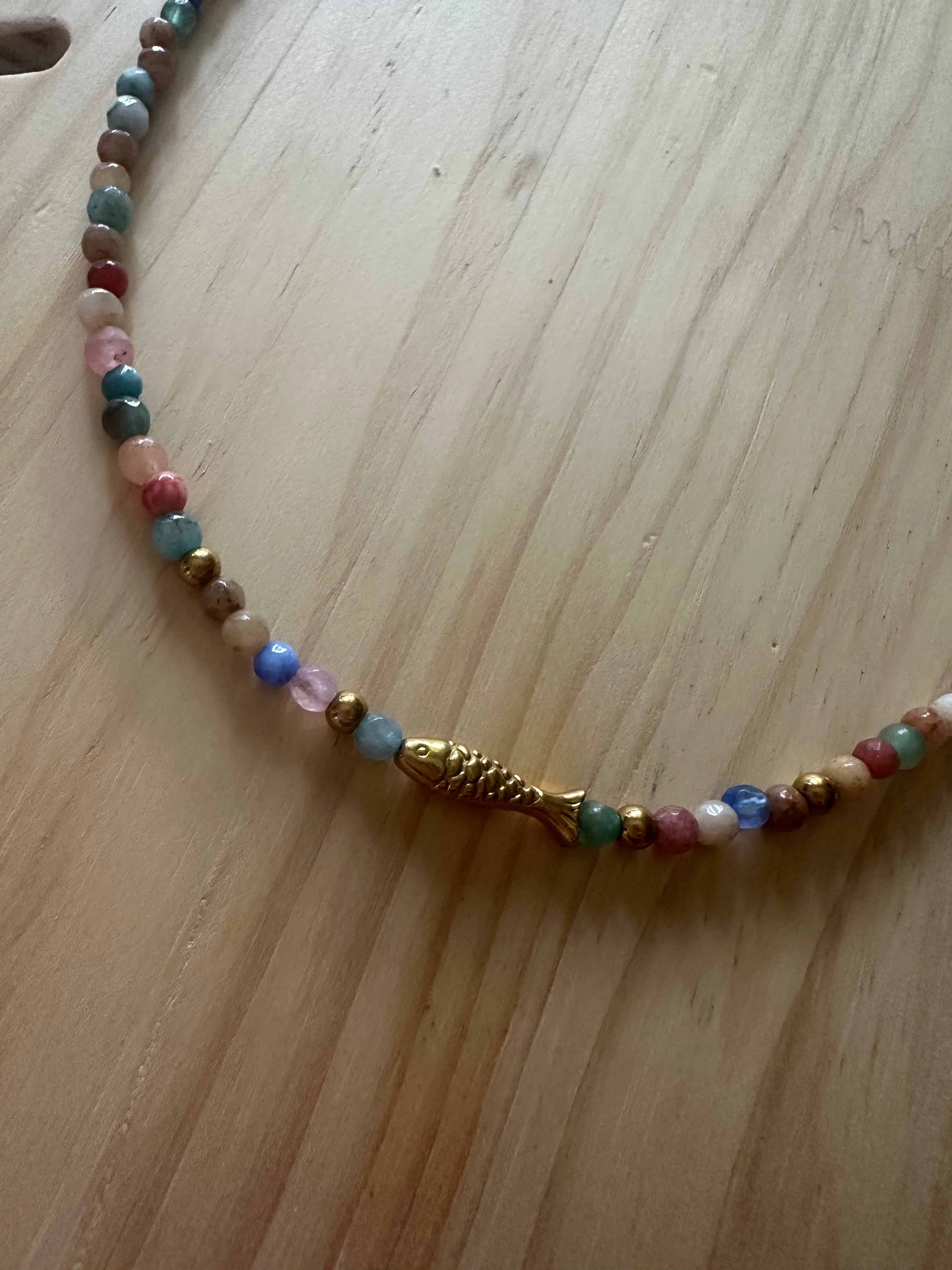 Collar pez multicolor